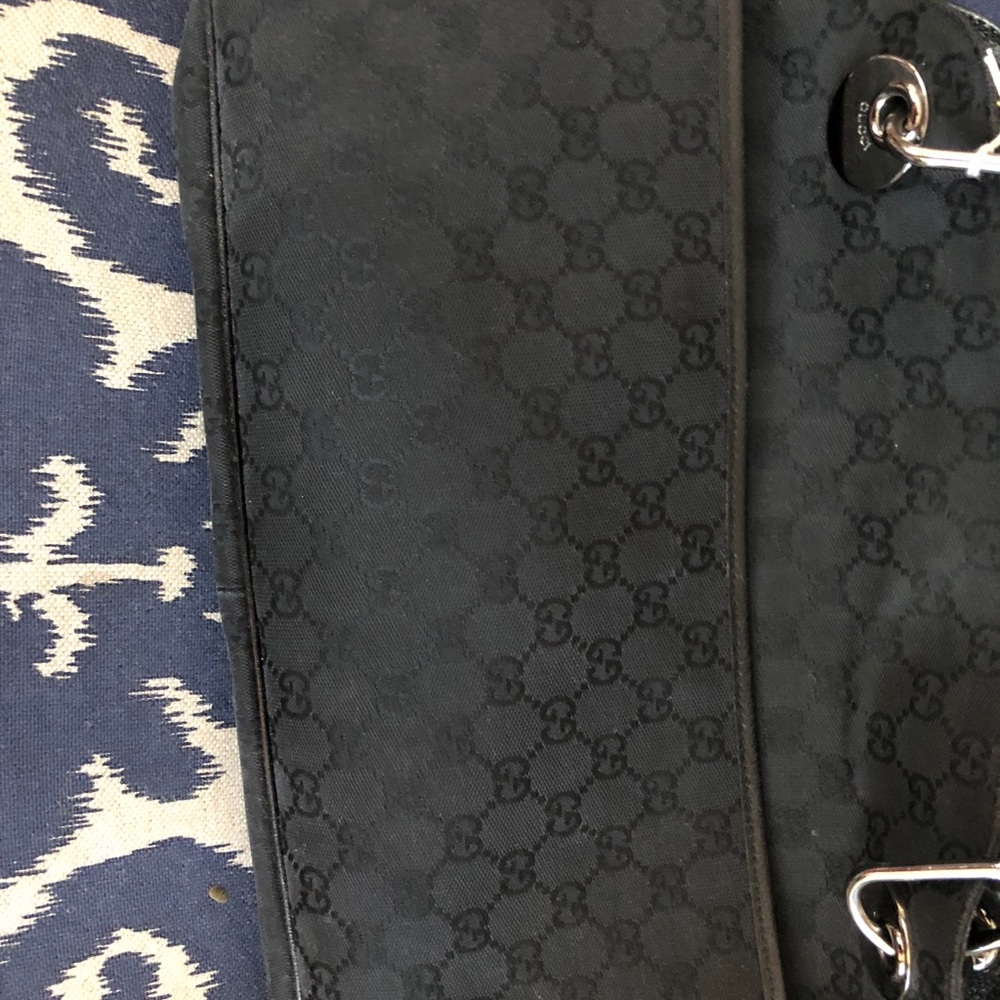 Gucci - Picture 3 of 7